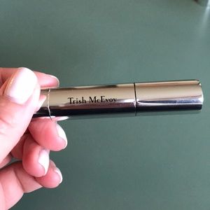 Trish McEvoy fast track highlighter face stick!